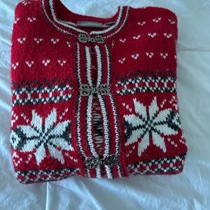 Croft and Barrow Holiday sweater red and green snowflakes